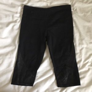 Fabletics Capri leggings